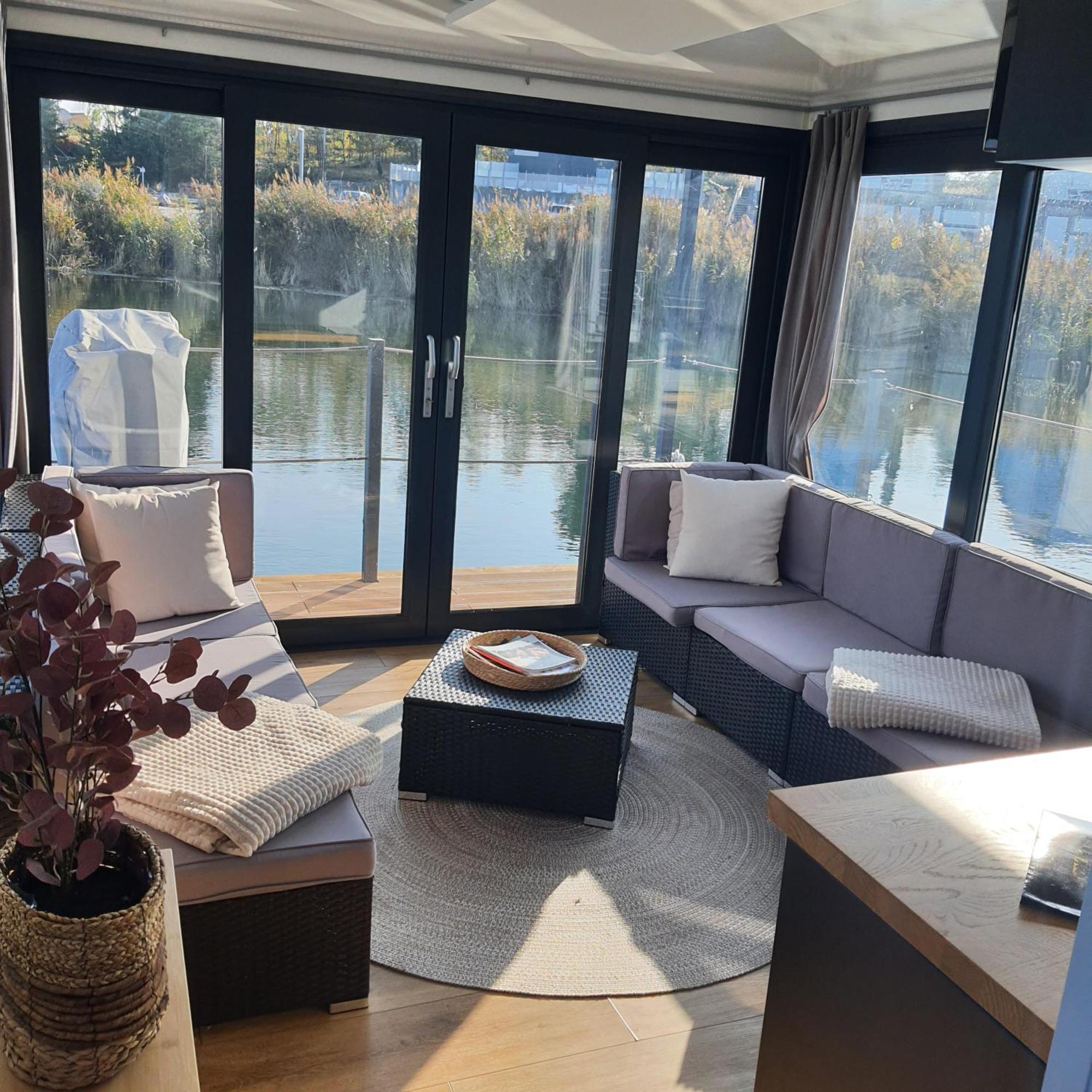 Schwimmendes Ferienhaus Sky Elsterheide Ngoại thất bức ảnh