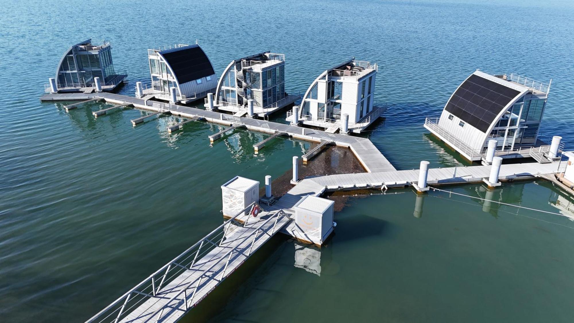 Schwimmendes Ferienhaus Sky Elsterheide Ngoại thất bức ảnh